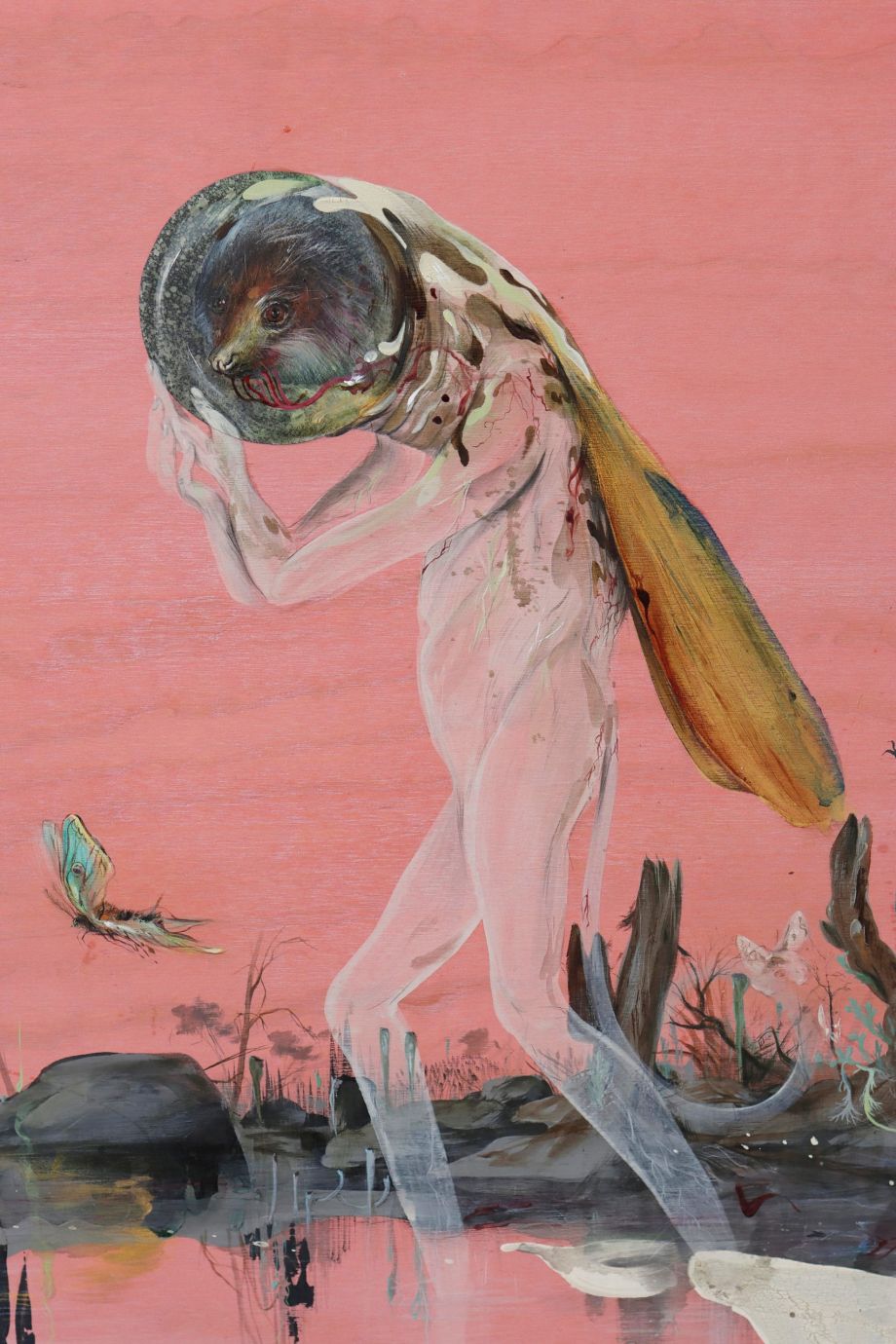 AlienBog-Ed&eacute;n (Detalle) T&eacute;cnica mixta sobre tablero fen&oacute;lico: Acr&iacute;lico, &oacute;leo, pintura impermeabilizante, barnices, goma laca, acuarela, collage, papel, rama sin identificar, sapo corredor momificado, grabaciones de sonido, placa, altavoces de contacto, cableado y protecci&oacute;n de metacrilato perforada
