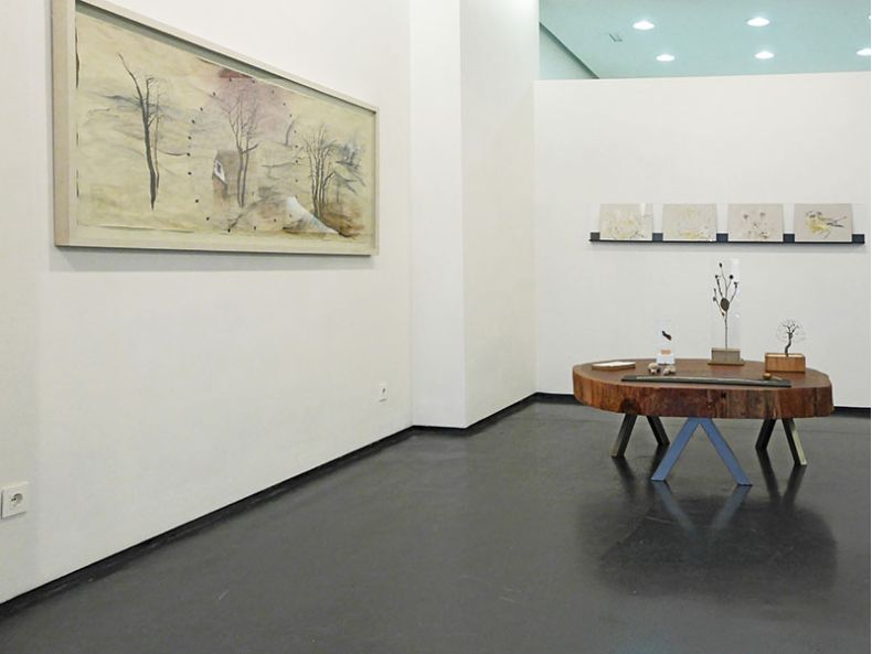 Cuadros de la naturaleza muerta Vista general de la exposici&oacute;n en la galer&iacute;a Javier Silva, 2020